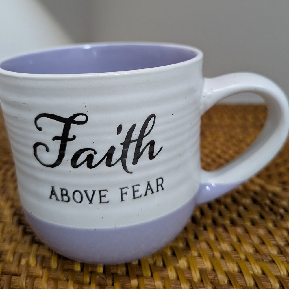 Faith Above Fear 16 oz Ceramic Mug Excellent Condition
